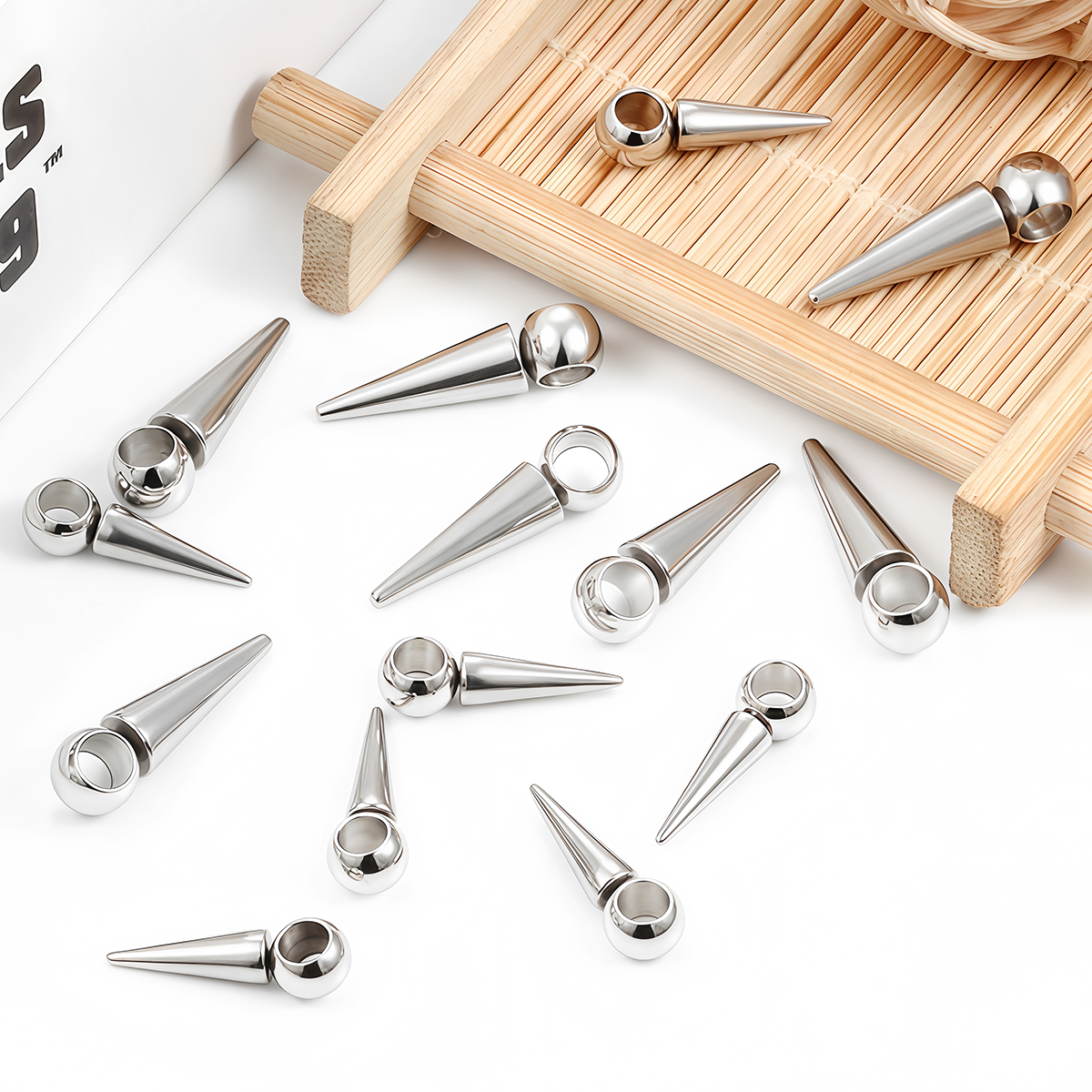 10pcs Retro Cone Charms Pendan - Vintage Fashion Jewelry Necklaces のレビューと価格