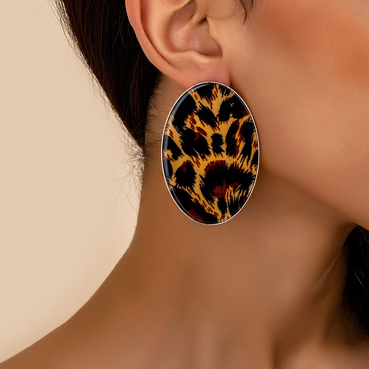 A Pair of Women's Earrings, Ex - Vintage Fashion Illustrations のレビューと価格
