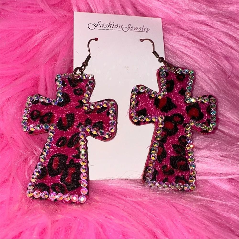 Trendy Y2K Shiny Crystal Cross - Vintage Fashion Illustrations のレビューと価格