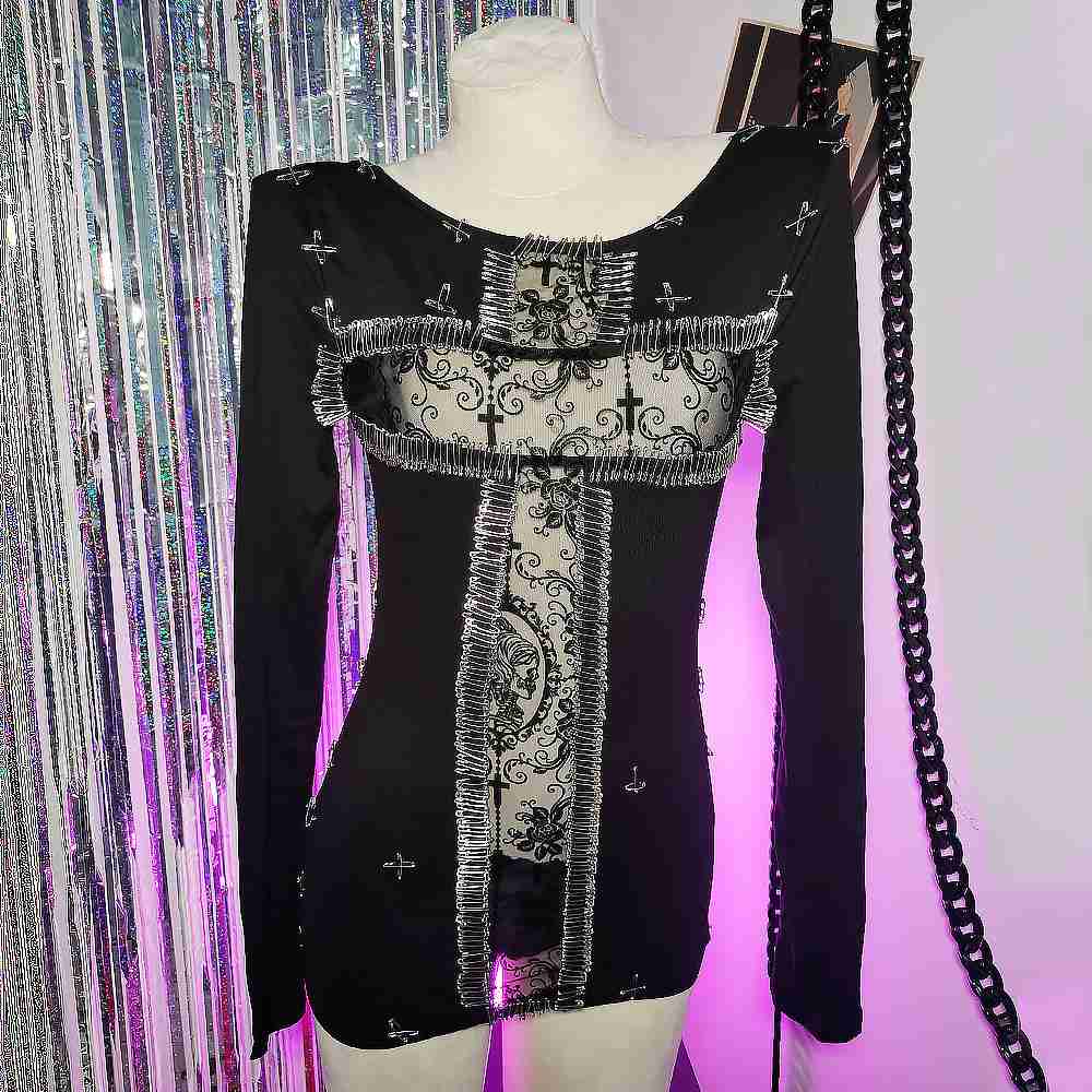 Emo Gothic T-Shirt 90s Vintage - Vintage Fashion Revival のレビューと価格
